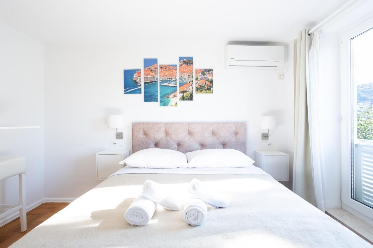 Estudio con 1 cama grande