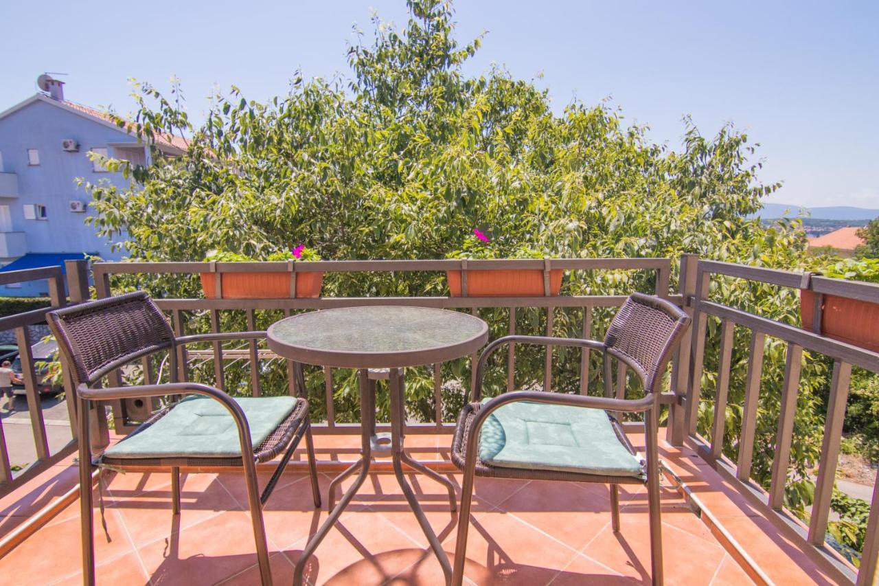 Appartamento con Terrazza e Vista Mare