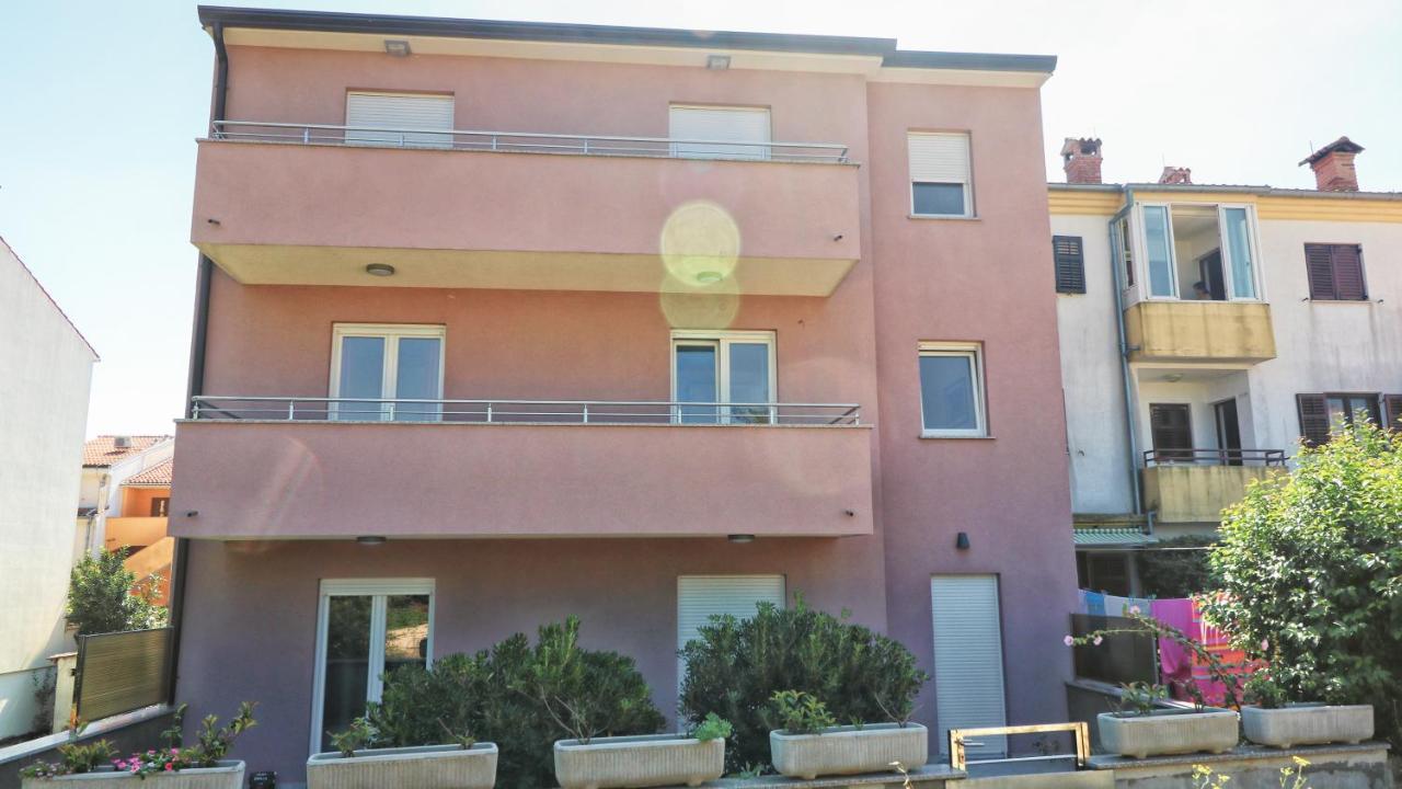 Superior Apartment,1058338519:JPEG