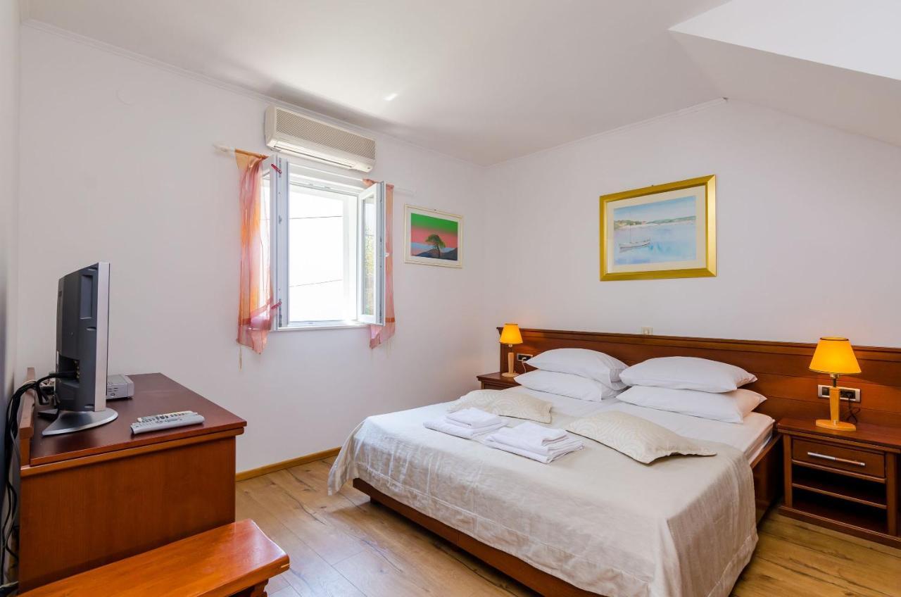 Comfort Double or Twin Room with Patio and Garden View,1416008163:JPEG