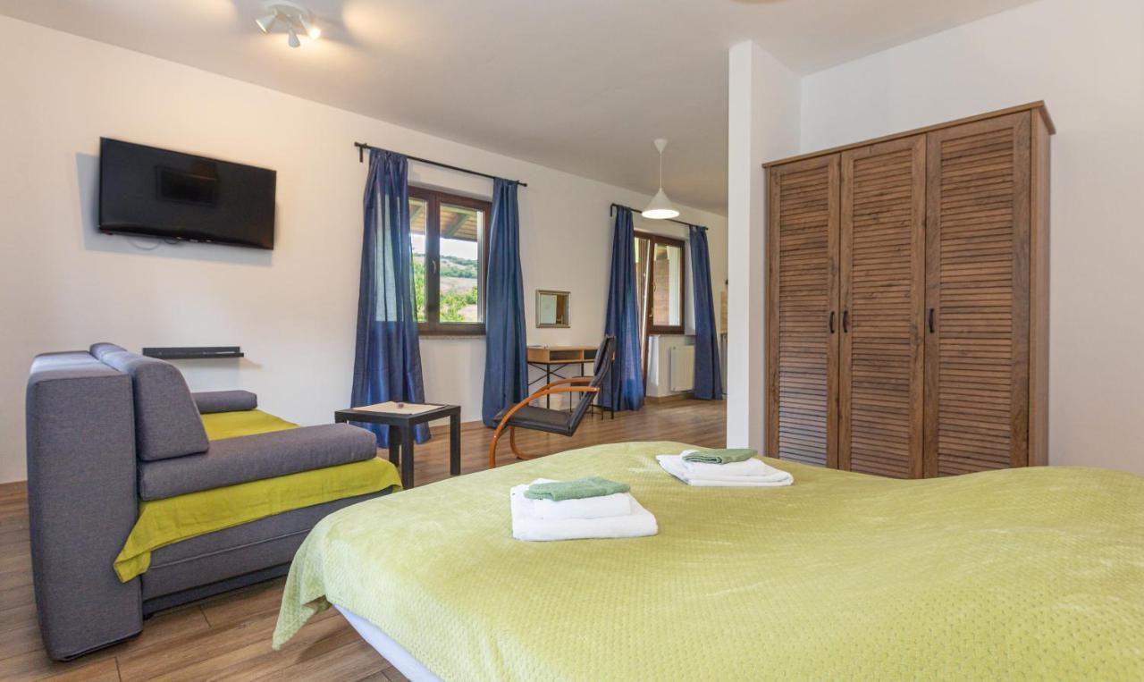 Deluxe Studio with Jacuzzi