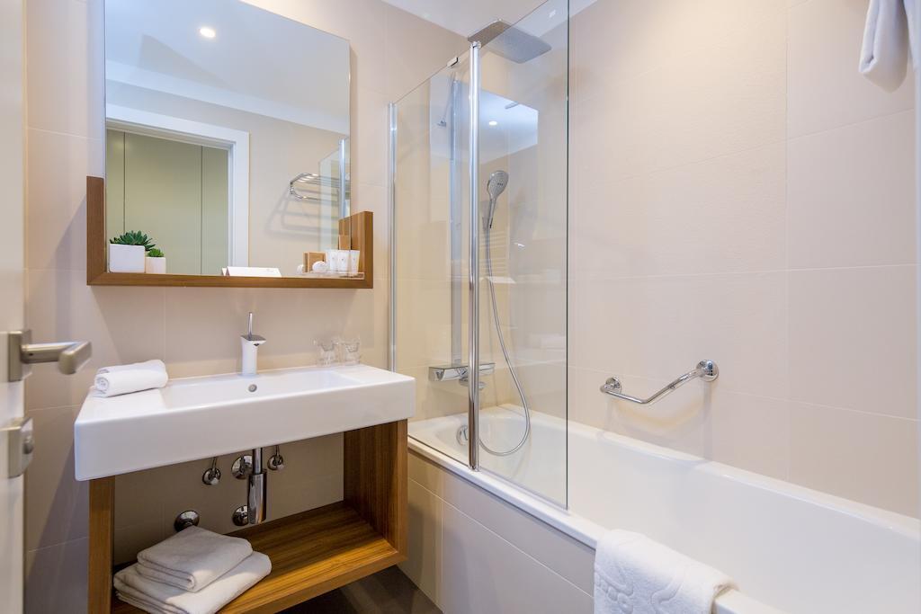 Deluxe Double or Twin Room with Free Spa Access