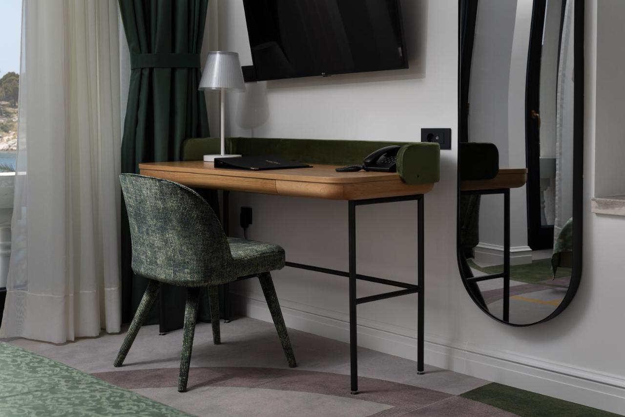 Superior Kamer met Kingsize Bed en Uitzicht op Zee