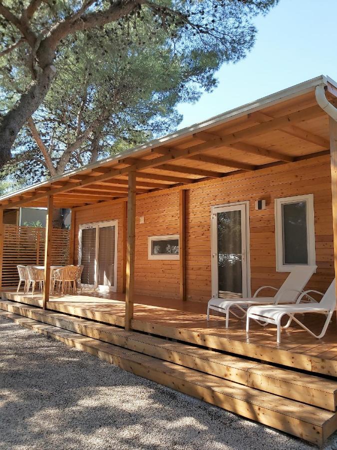 Family Two-Bedroom Mobile Home with Terrace