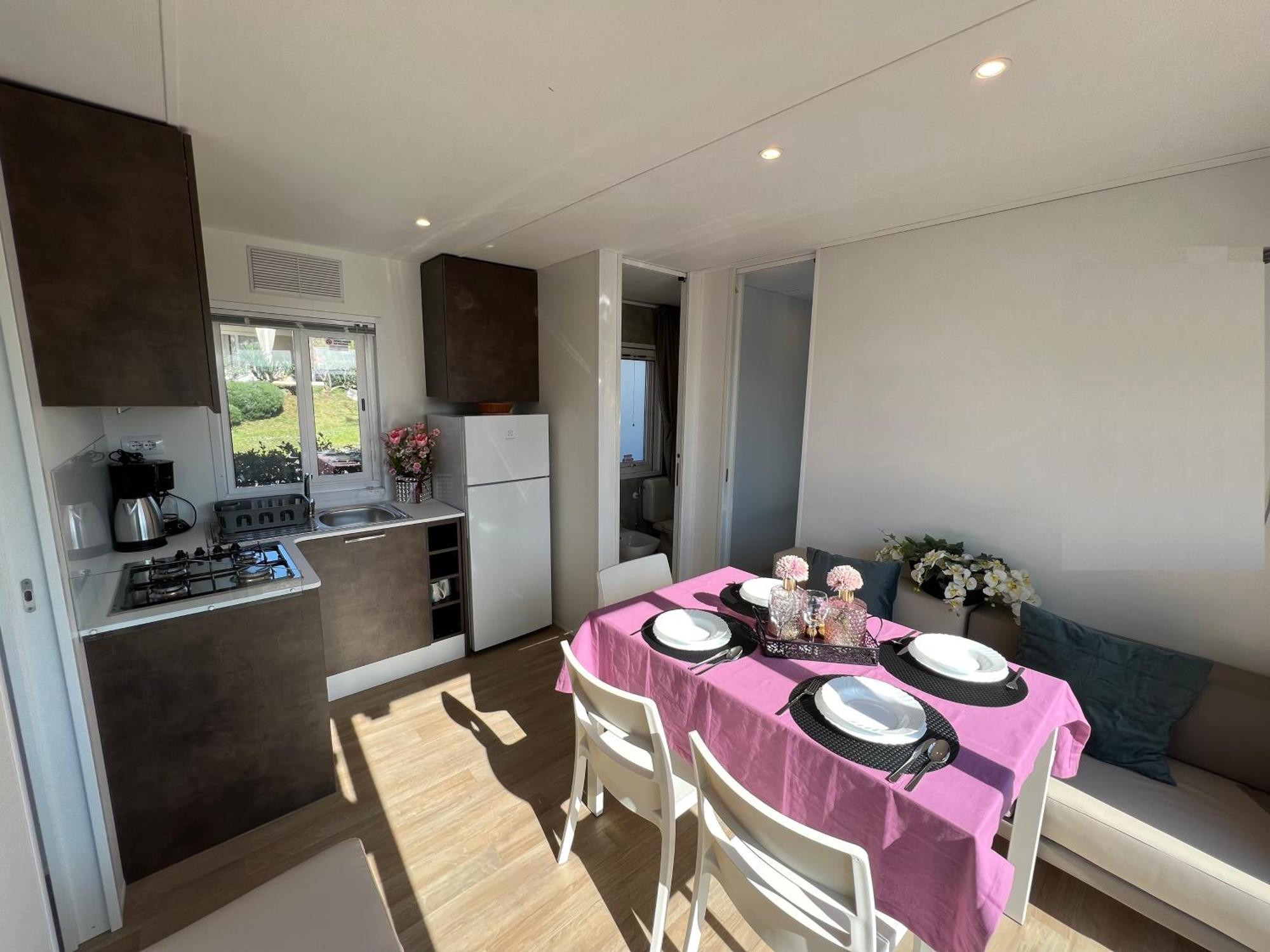 Standaard Stacaravan met 2 Slaapkamers