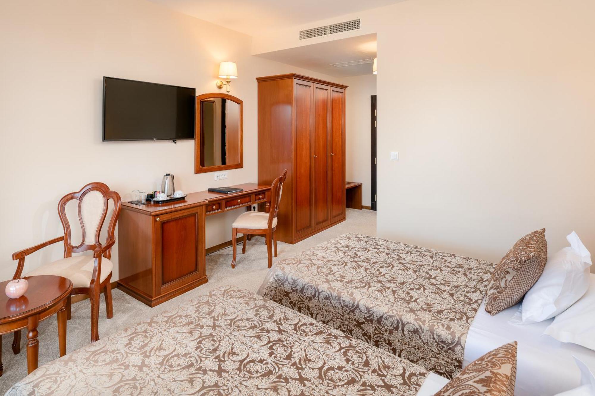 Habitación Doble Superior con balcón y aparcamiento gratuito