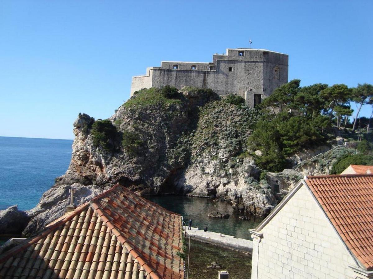 Deluxe Double Room with Castle View