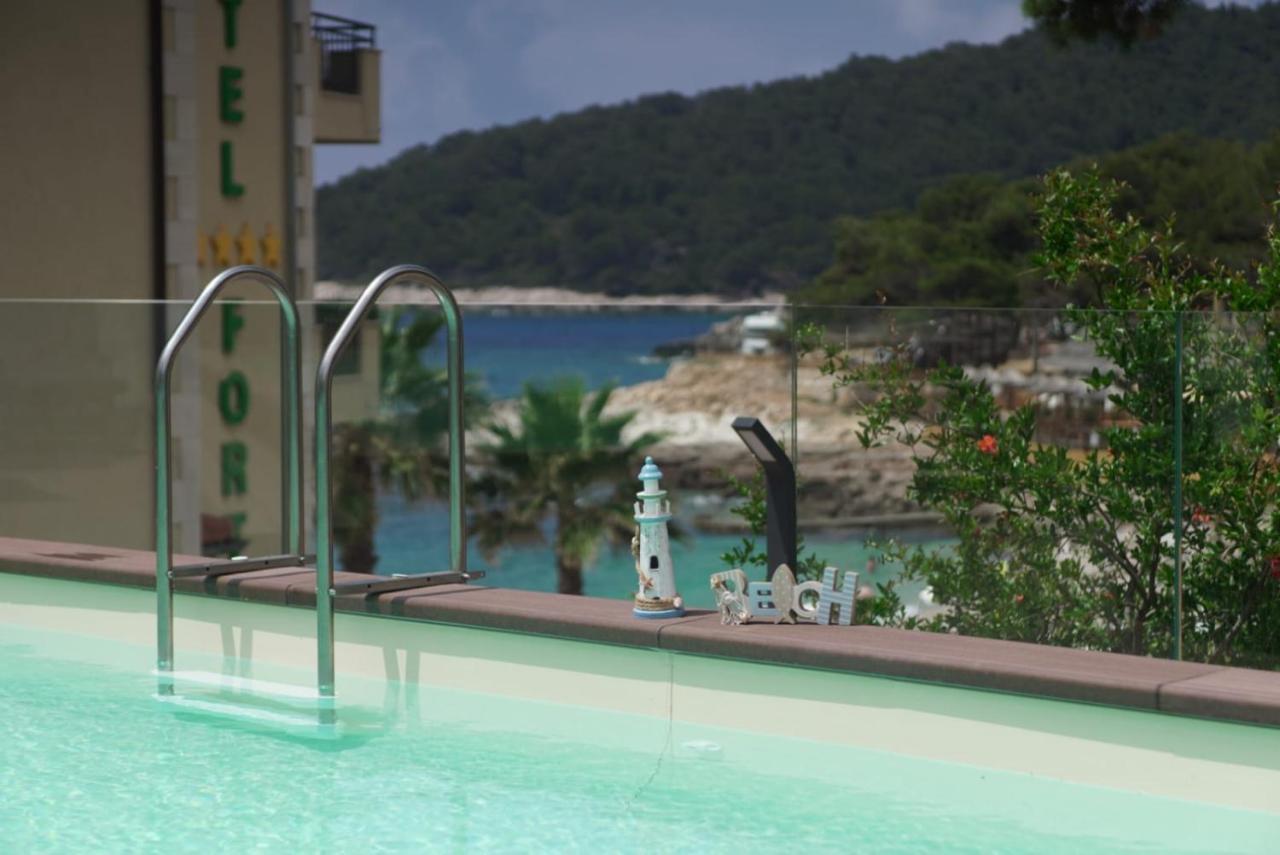Standard Double Room with Balcony and Pool View-Annex building