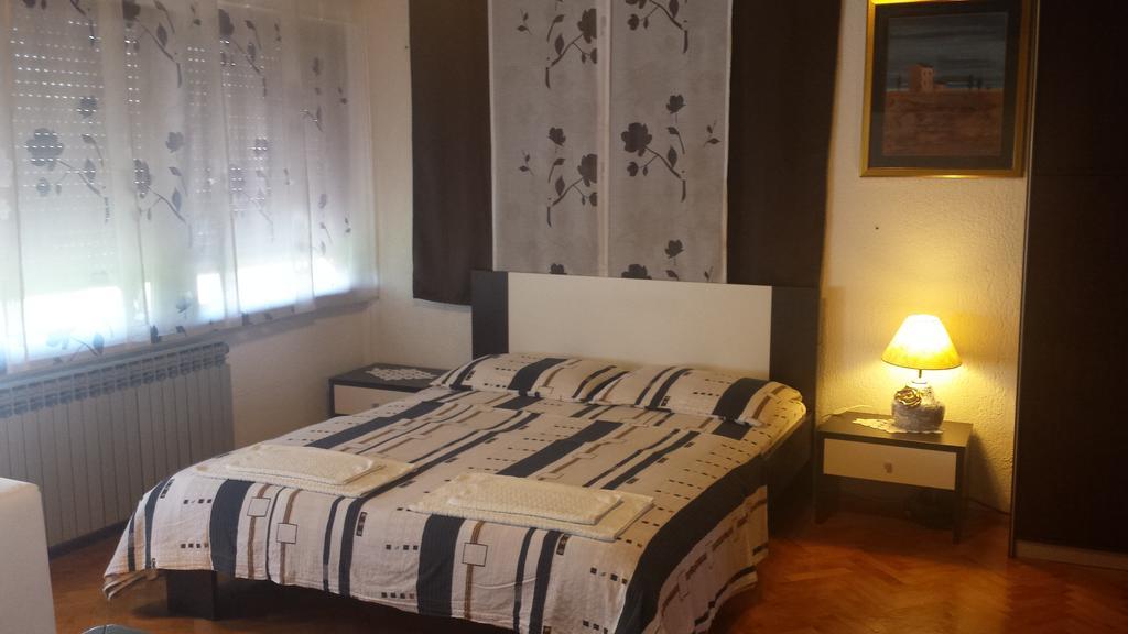 One-Bedroom Apartment with Terrace