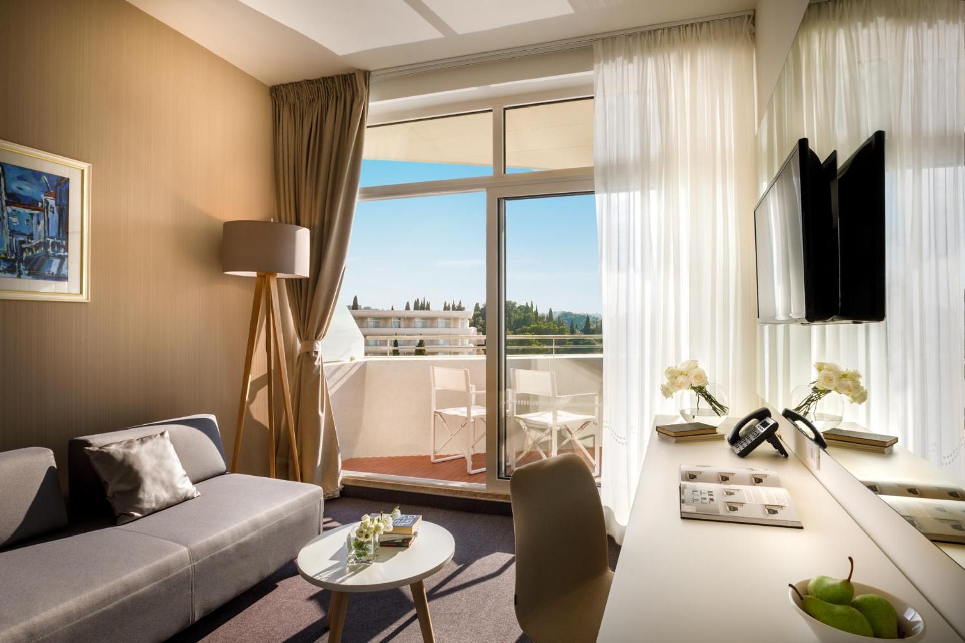 Suite Junior con balcón y vistas al mar