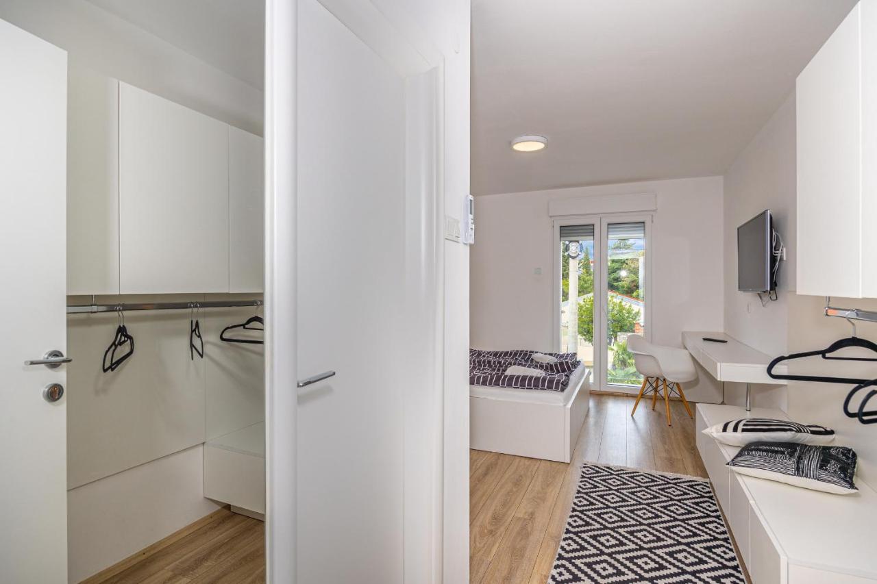 Deluxe Doppelzimmer mit seitlichem Meerblick