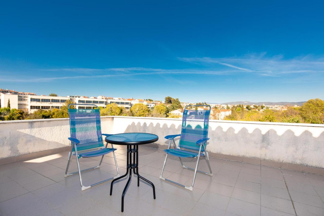 Doppelzimmer mit Balkon (2 Erwachsene + 1 Kind)