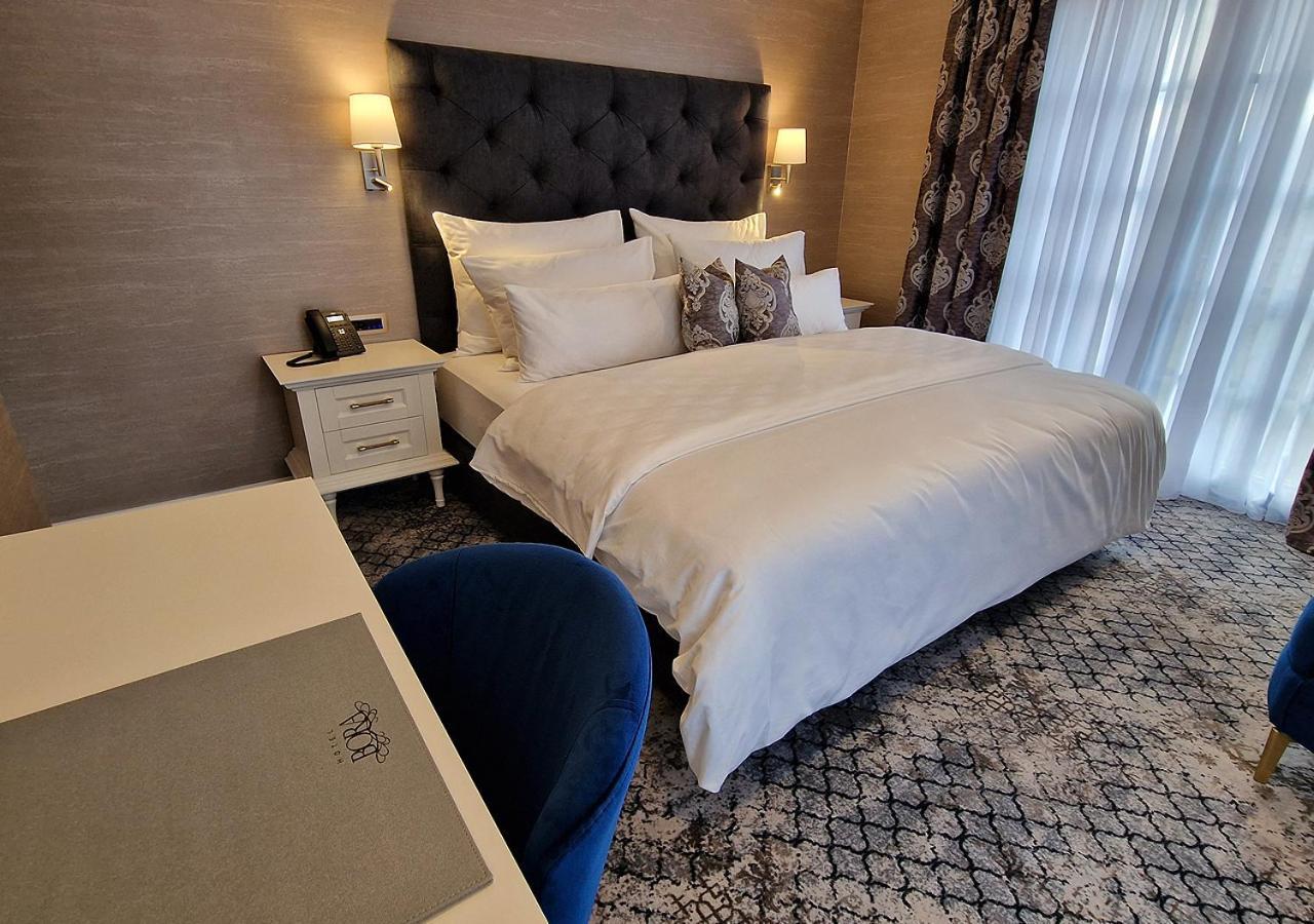 Deluxe King Room,1381550825:JPEG