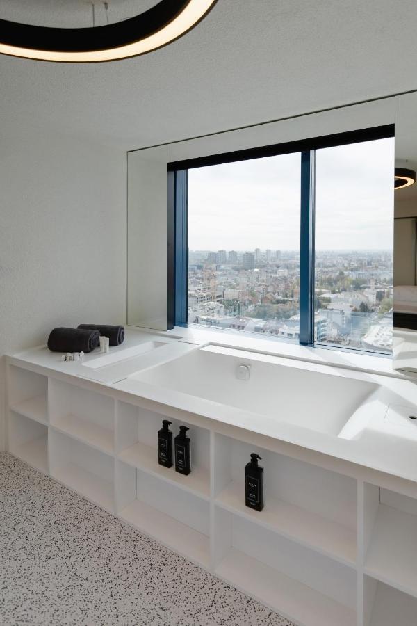 Chambre Baignoire Spatiale Zonar