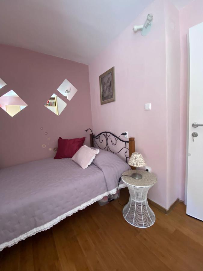 Single Room with Shared Shower and Toilet
