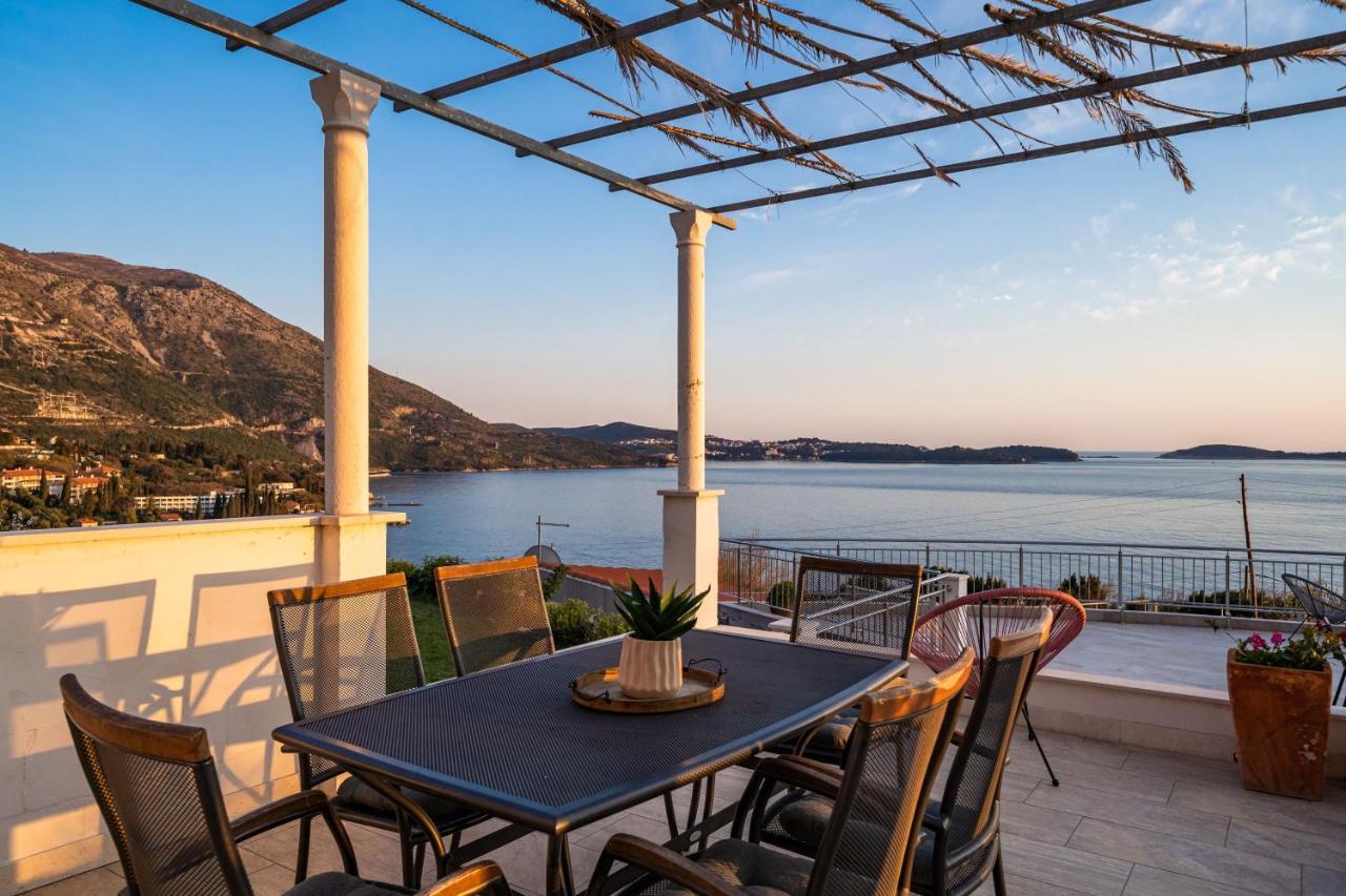 Apartment mit 2 Schlafzimmern, Terrasse und Meerblick