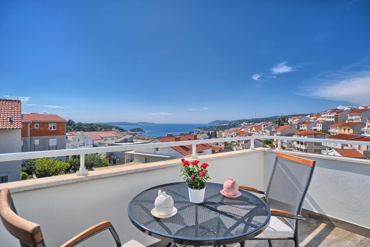 Apartamento de 1 Quarto com Vista do Mar