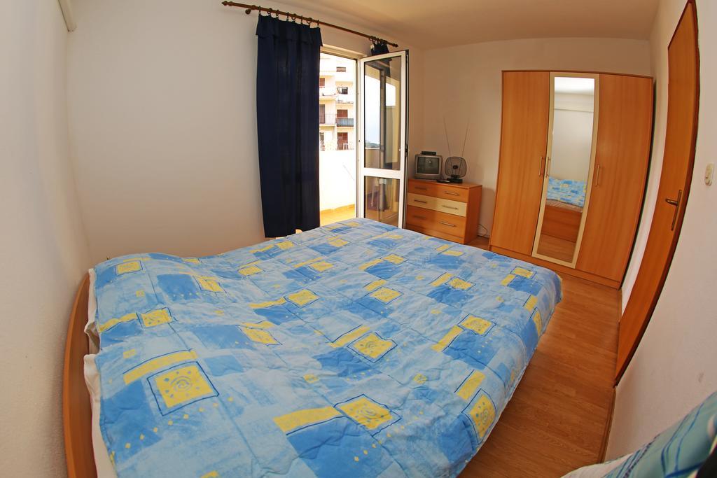 Apartamento de 1 Quarto com Varanda e Vista do Mar