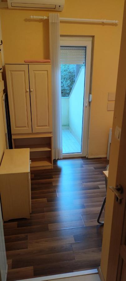 Single Room with Private Bathroom
