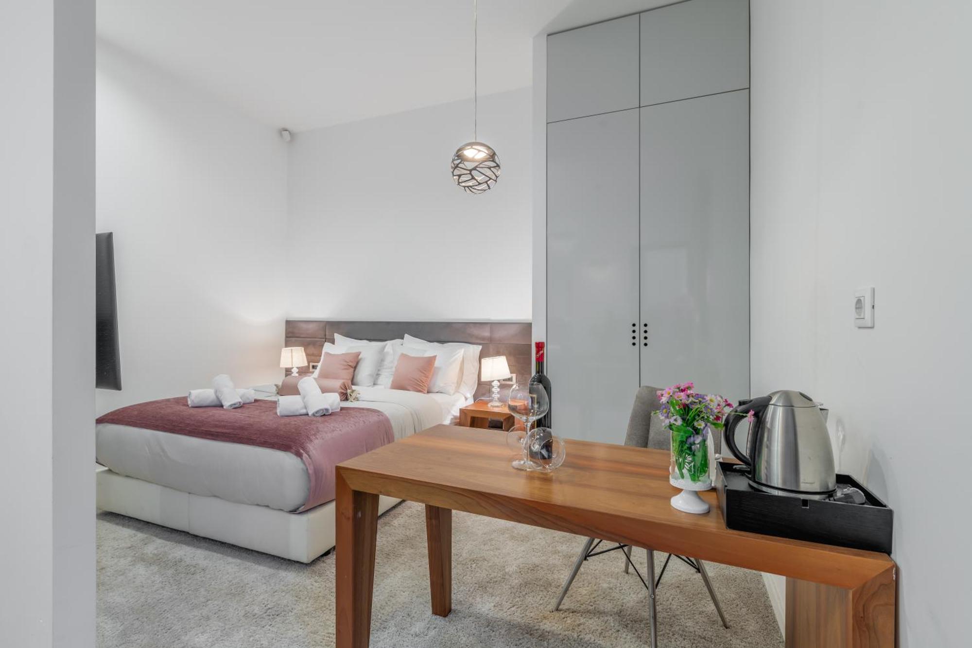 Serenity Kamer