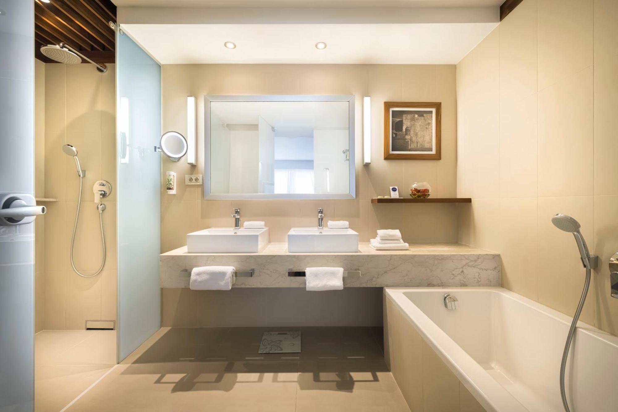 Suite V Level con bañera de hidromasaje - 2+2 huéspedes