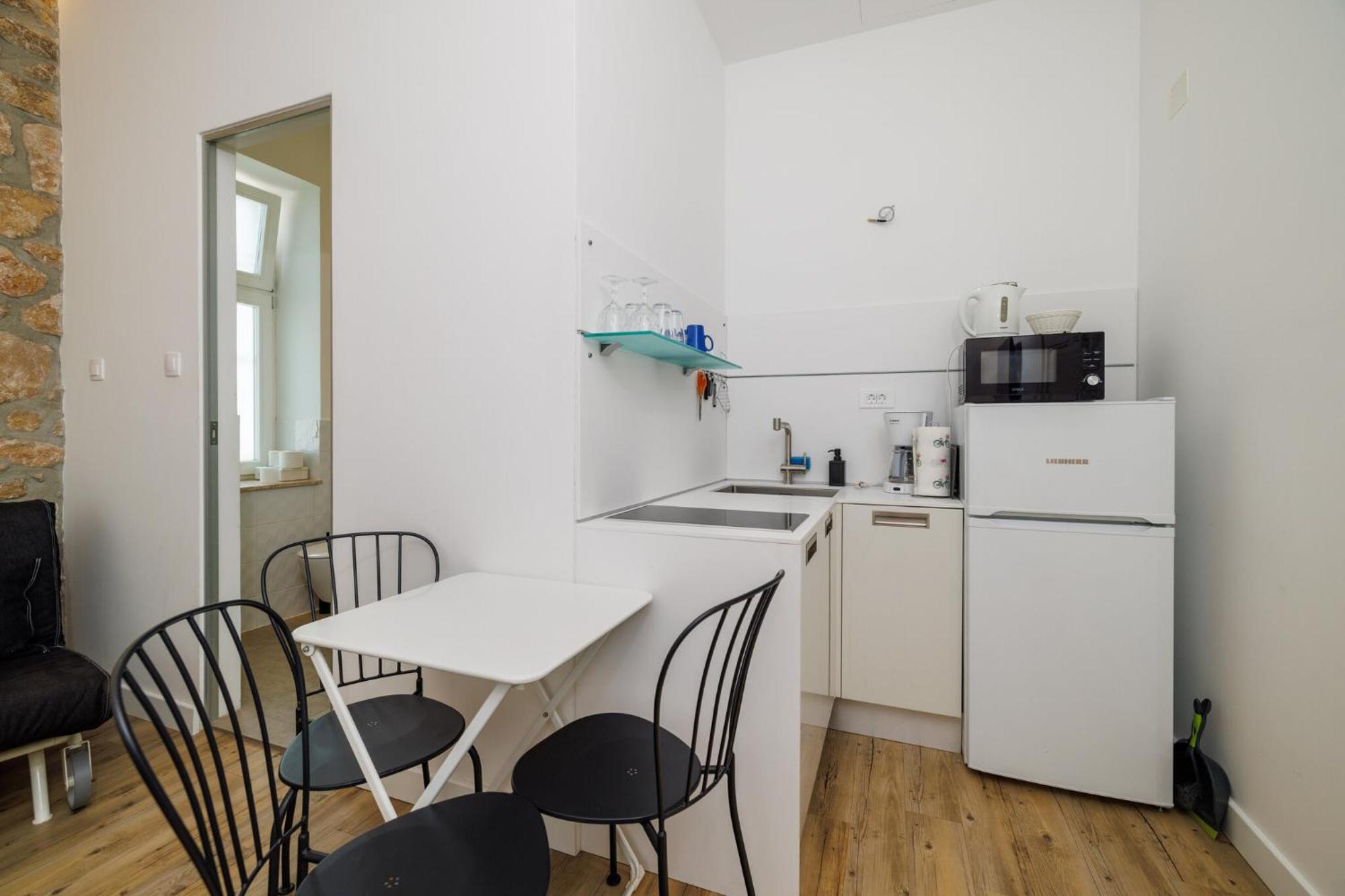 Studio Appartement met Balkon