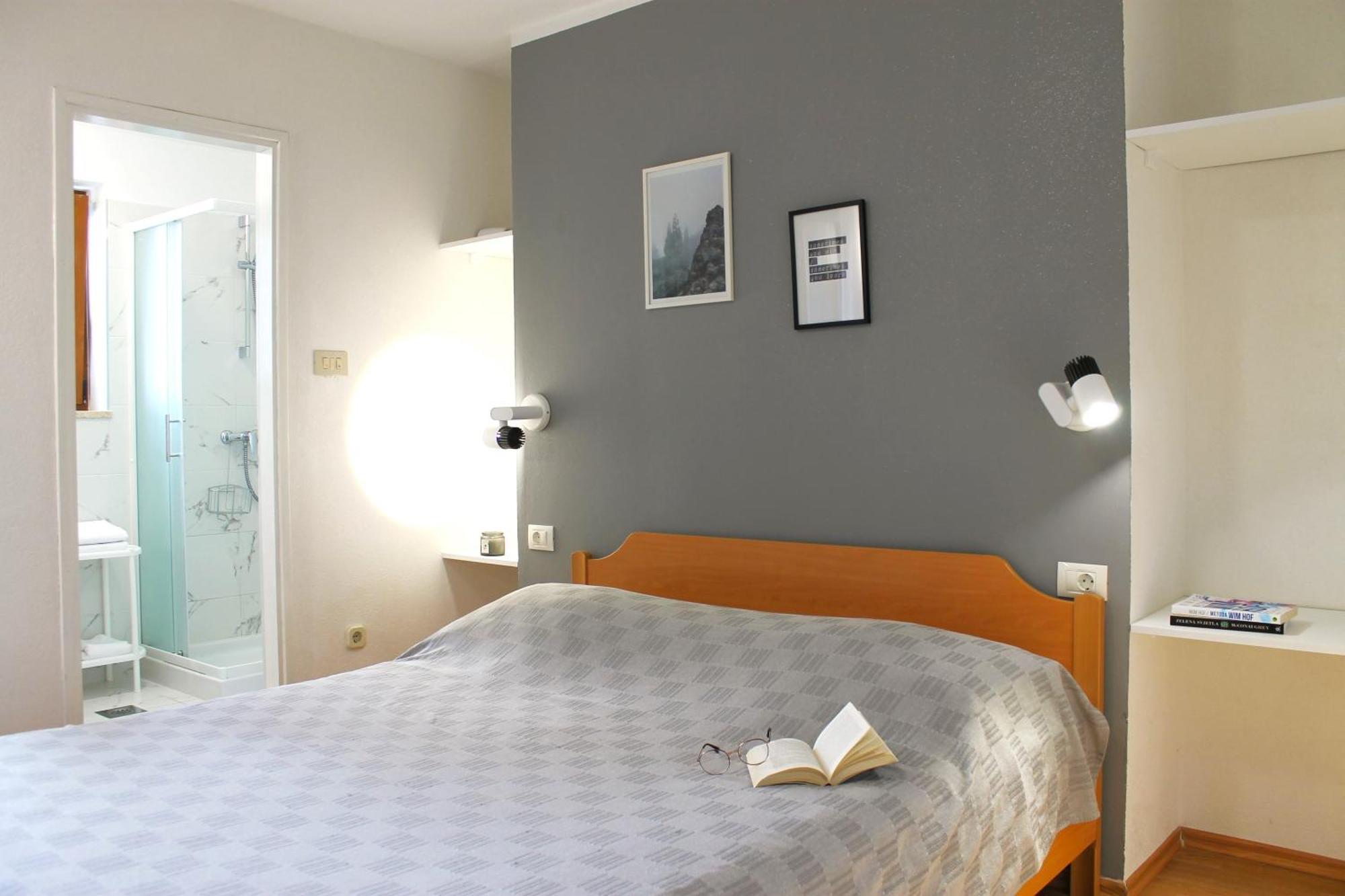 Doppelzimmer mit Balkon