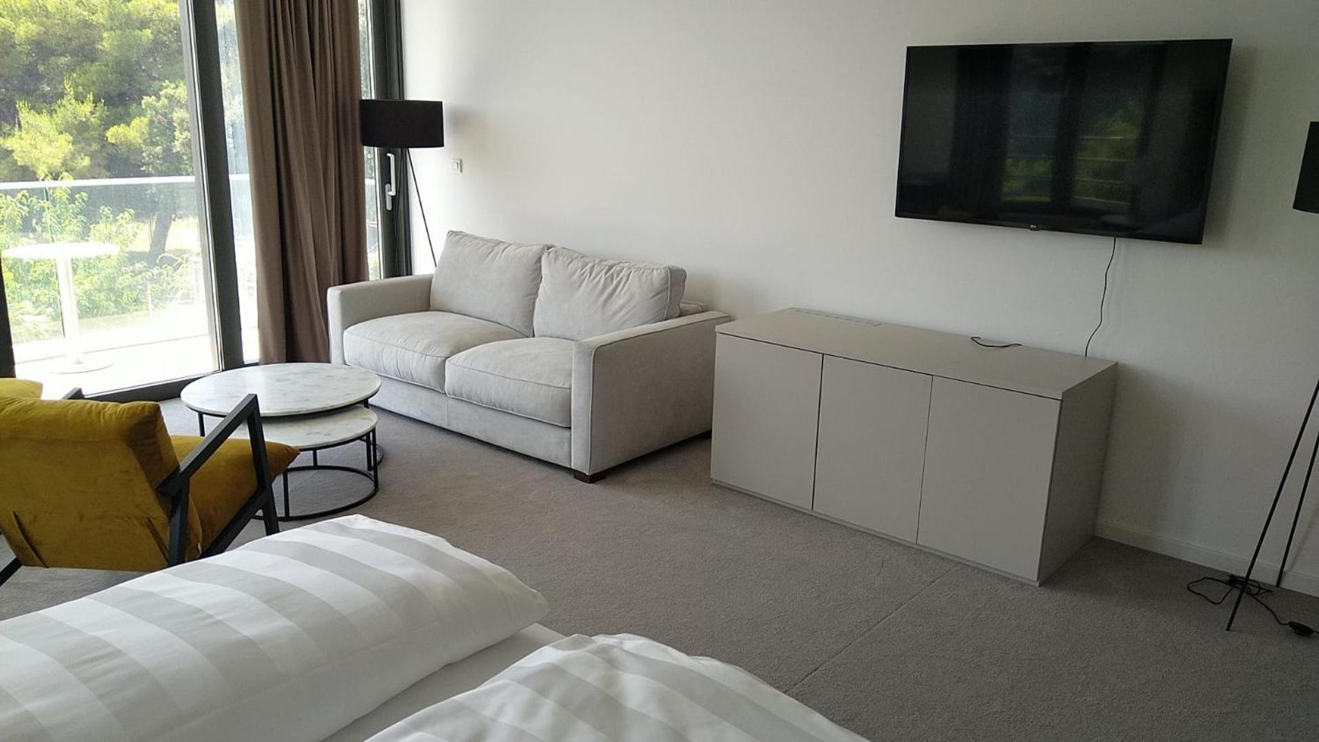 Deluxe Double Room with Extra Bed