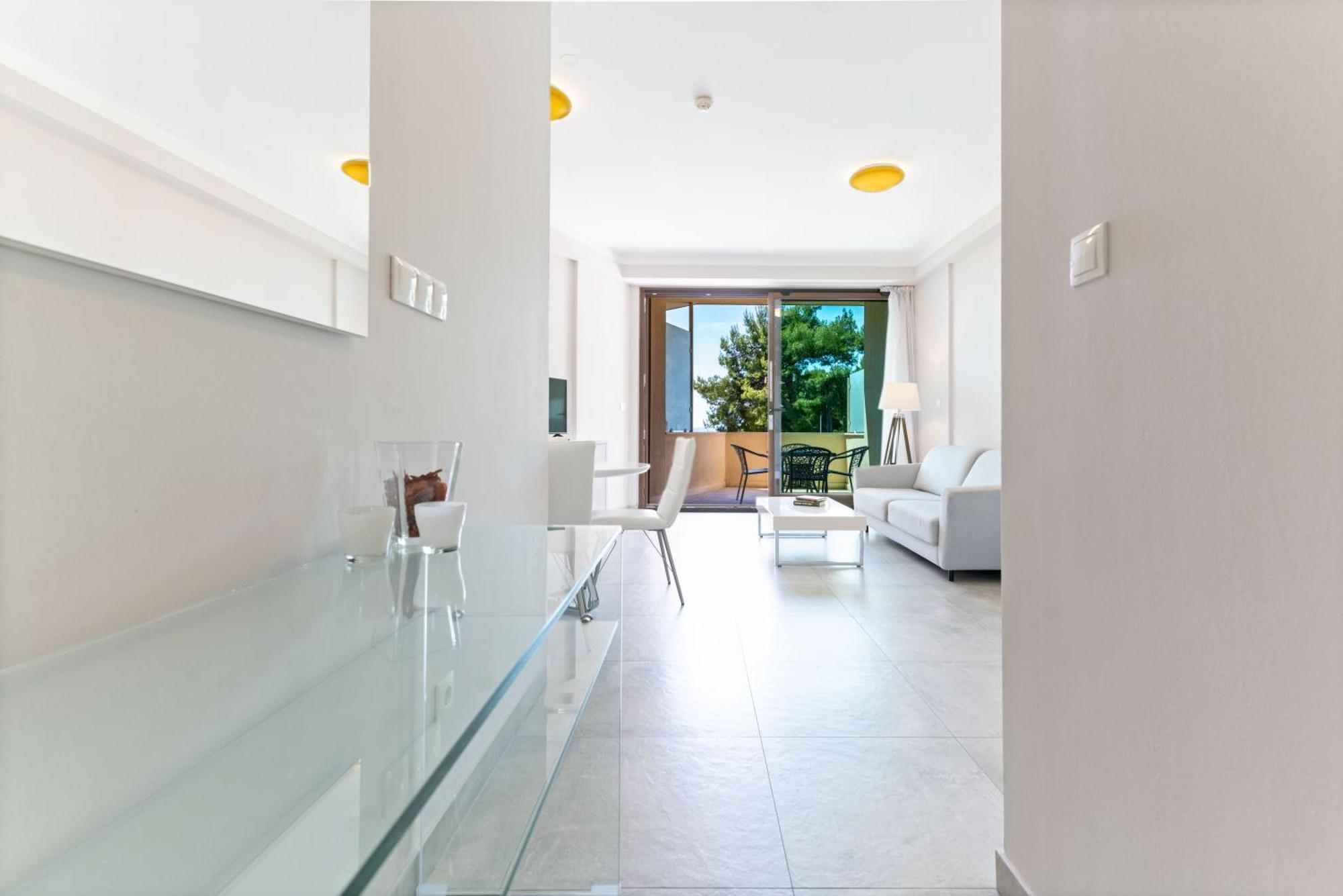 Apartment mit 2 Schlafzimmern und Balkon