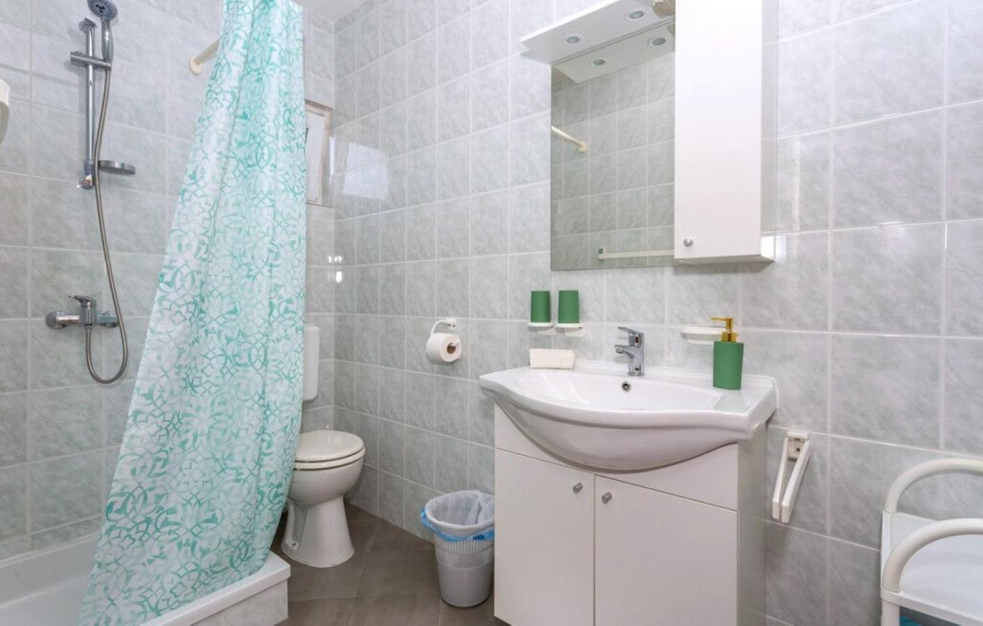 One-Bedroom Apartment with Balcony and Sea View,1625490403:JPEG
