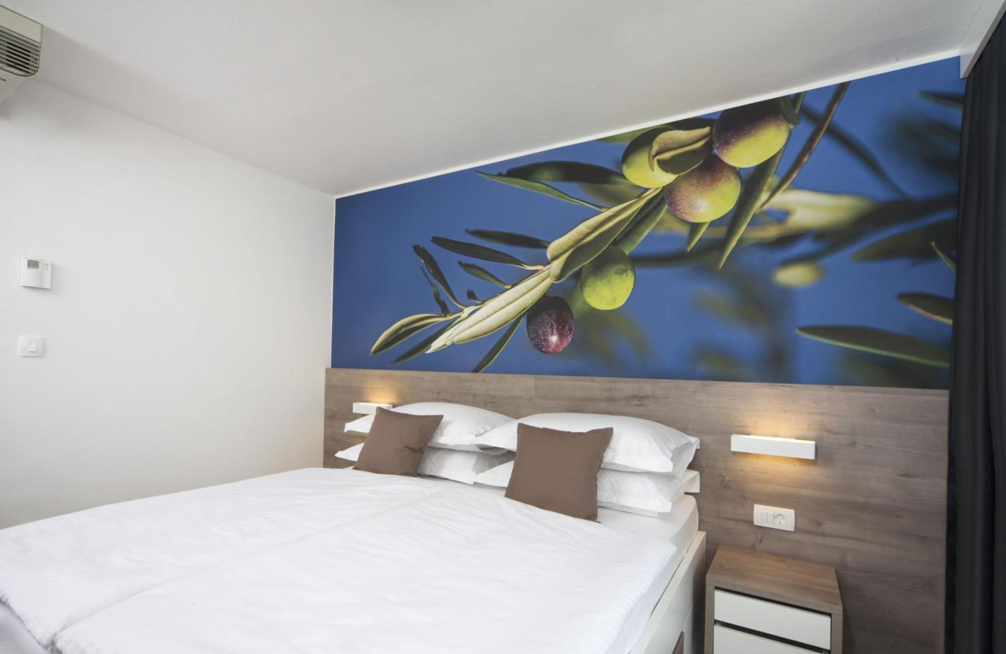 Standard Double Room Annex,1631551245:JPEG