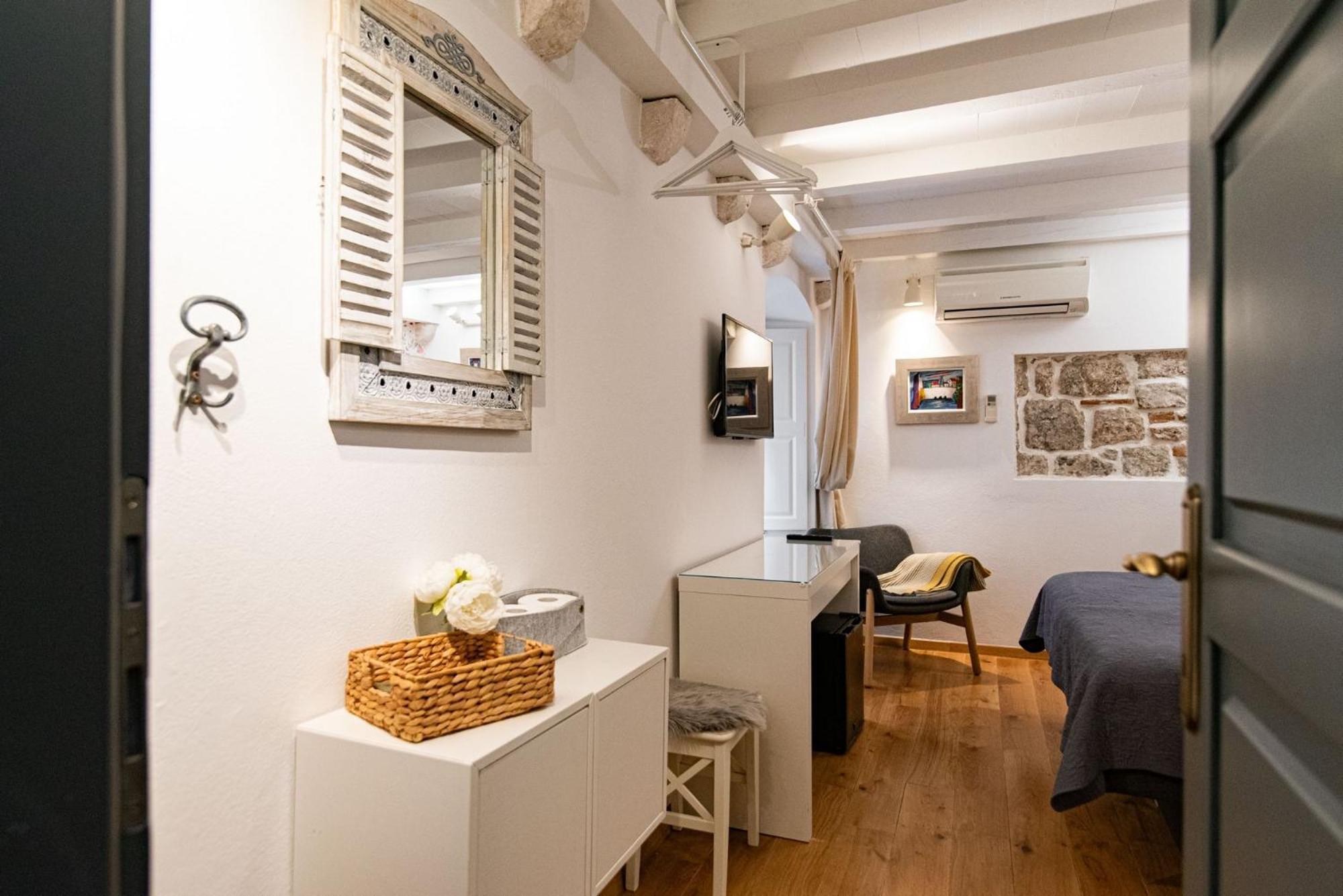 Premium Double Room,1644458968:JPEG