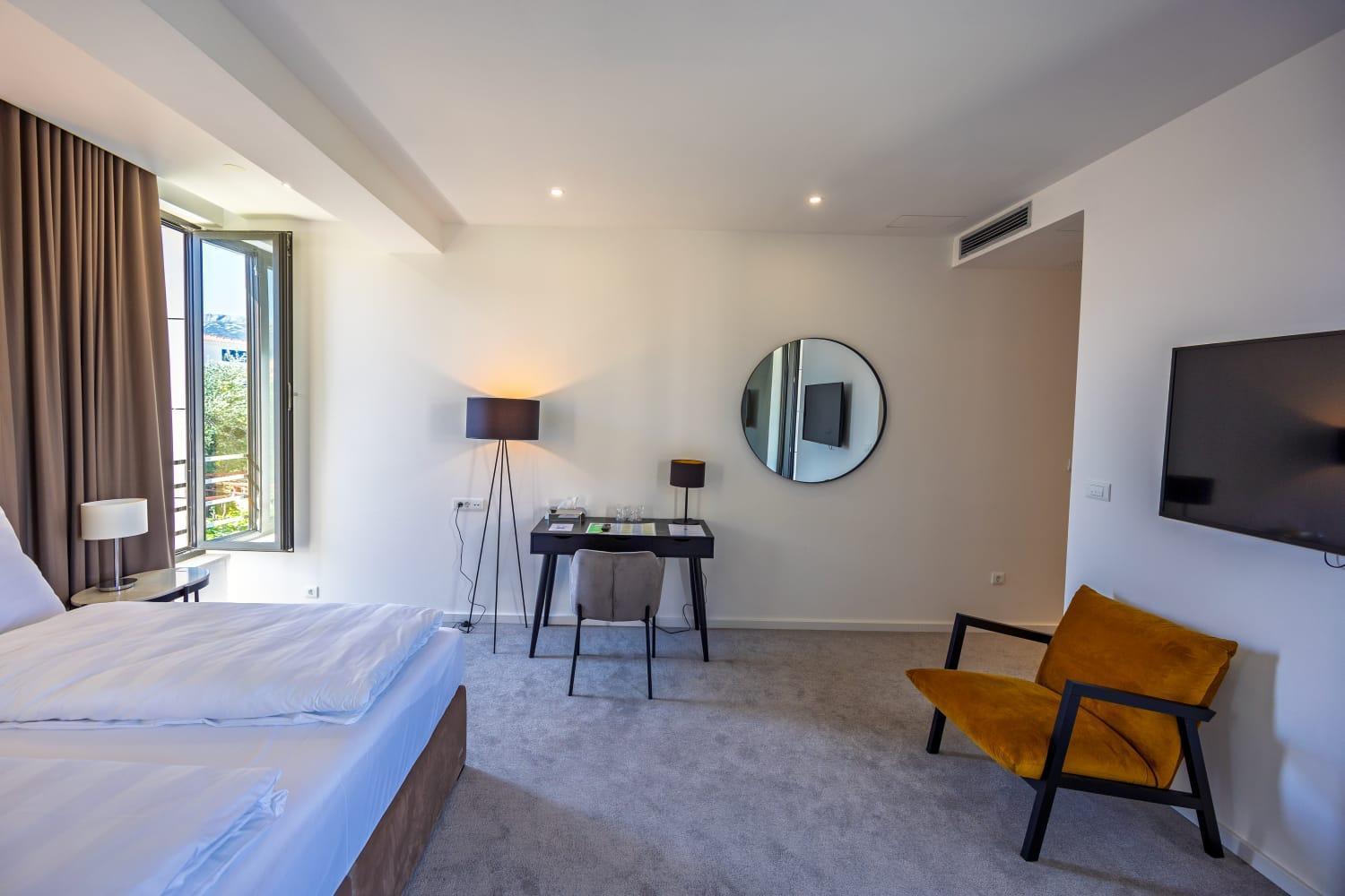 Standard King Room