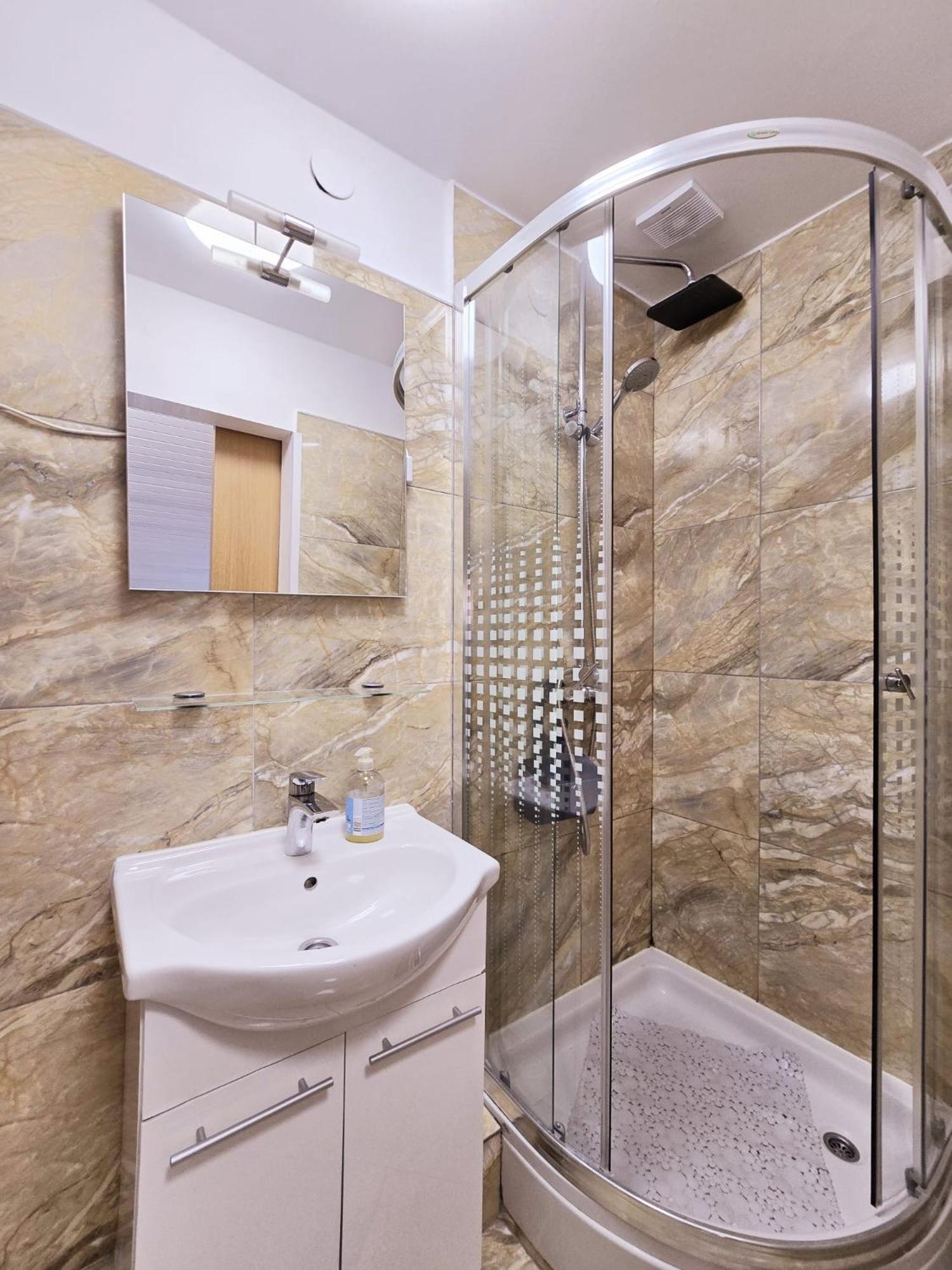 Camera Matrimoniale con Bagno Privato