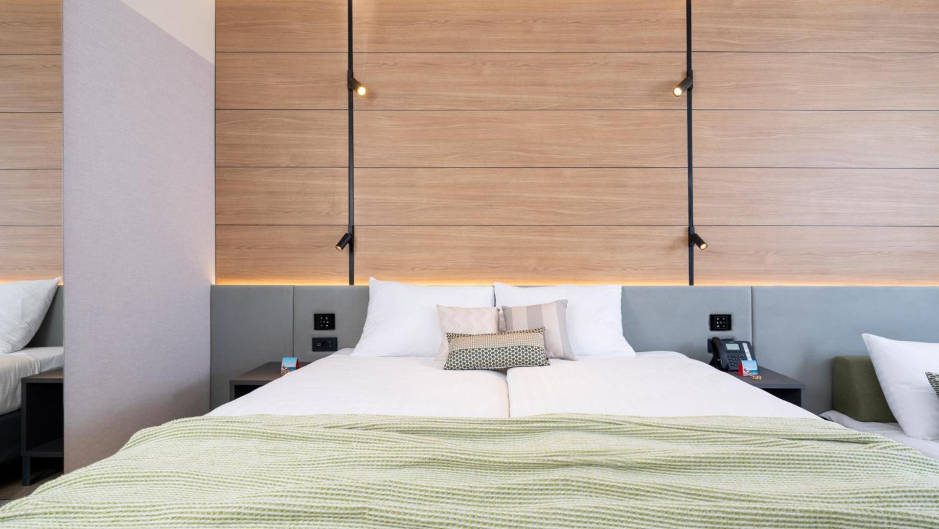 Klassieke Kamer met Balkon aan de Kant van het Park - Extra Bed