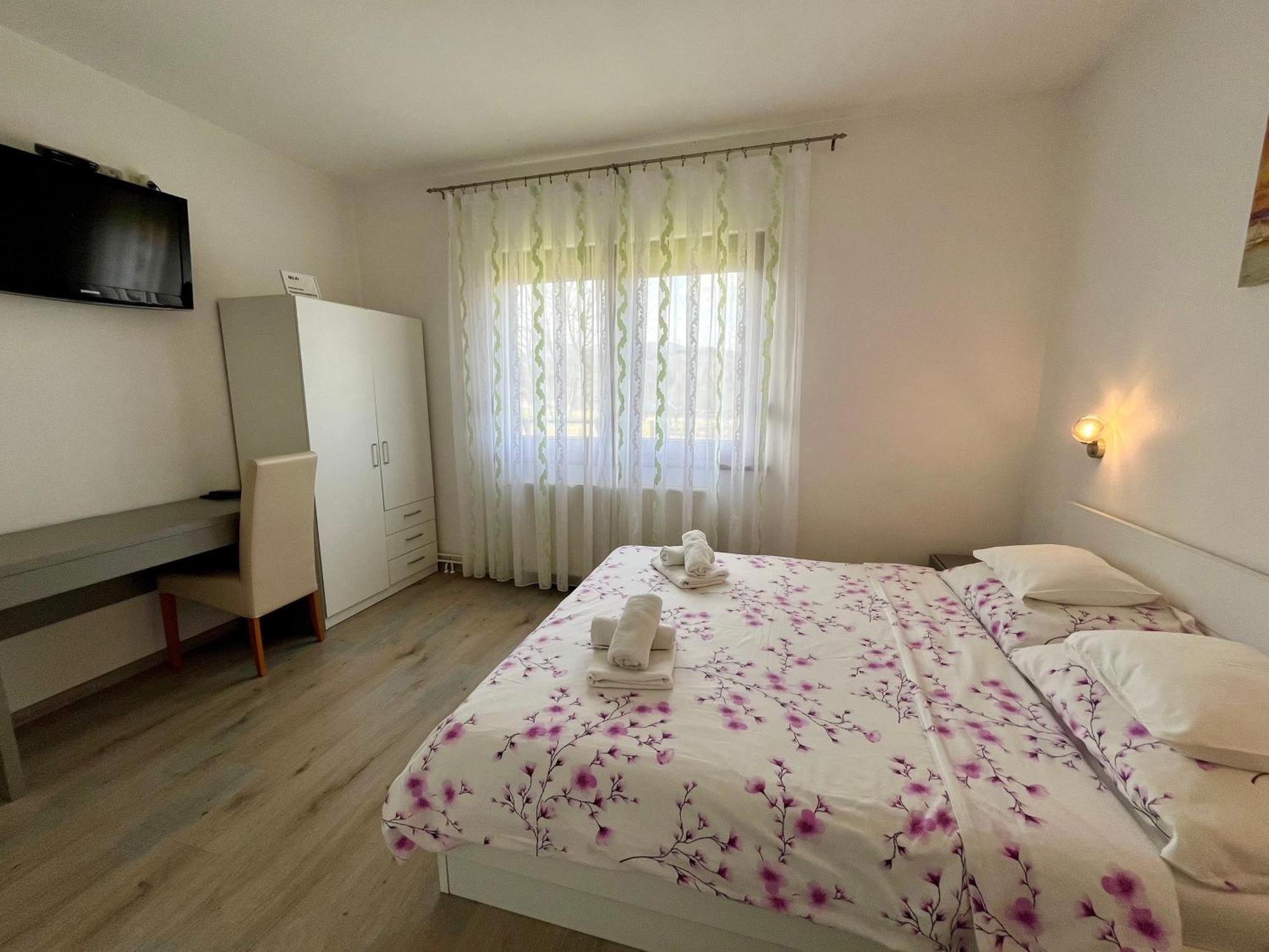 Standard Double Room,1691997731:JPEG