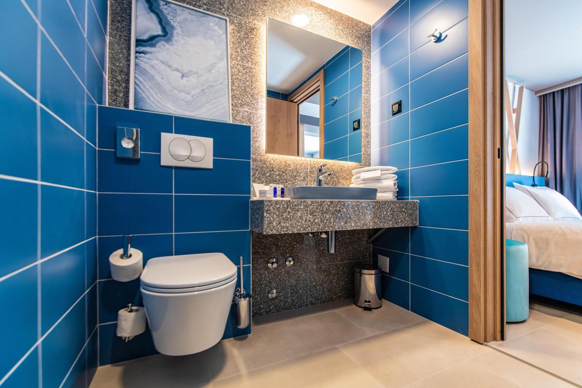 Superior Two-Bedroom Apartment,1697804311:JPEG