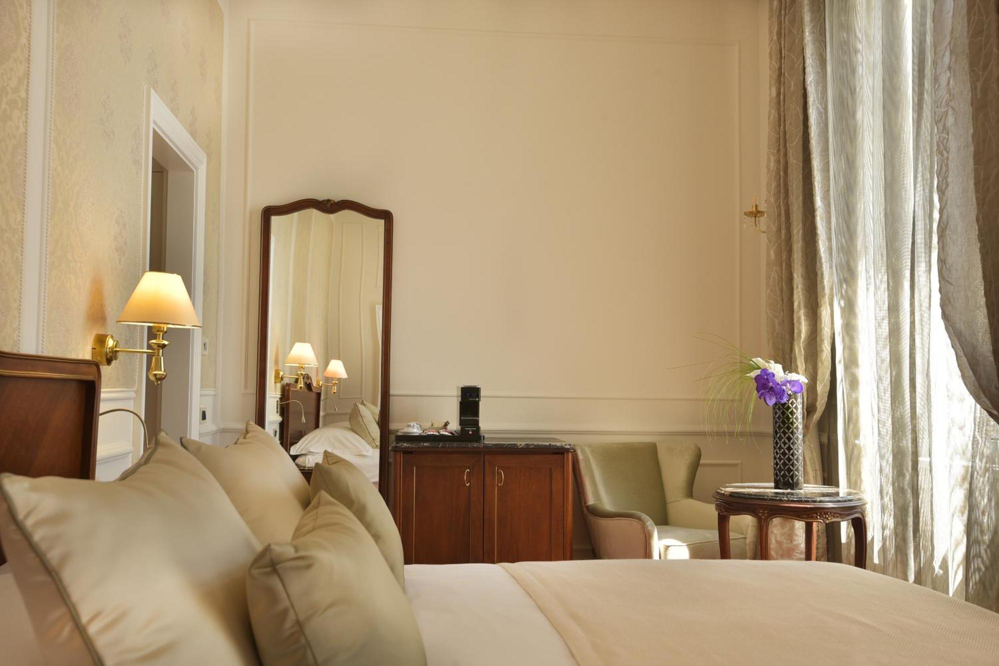 Habitación Doble Deluxe con balcón y vistas al mar