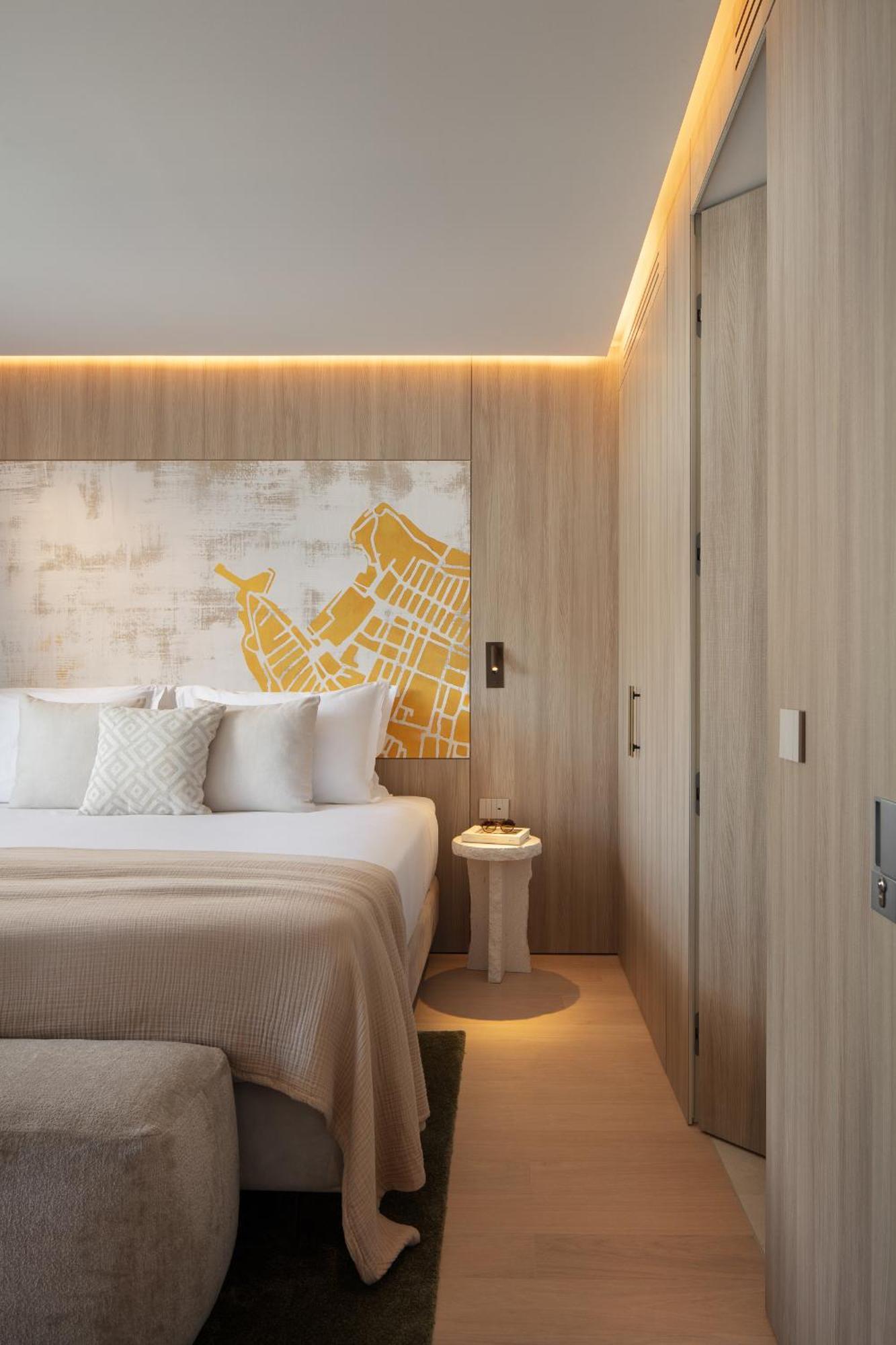 Owner Suite with Sea View and Balcony