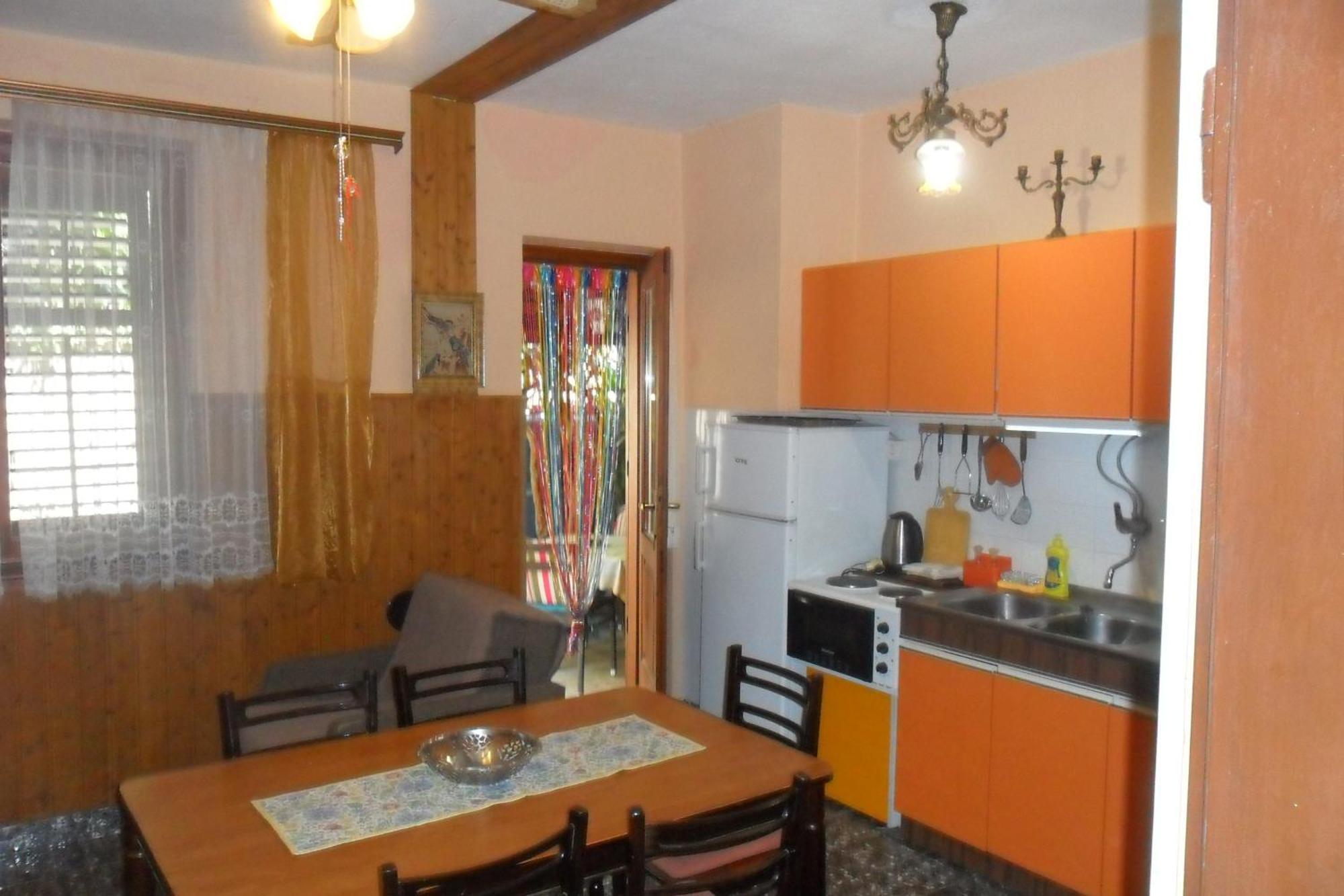Apartment mit 2 Schlafzimmern und Terrasse