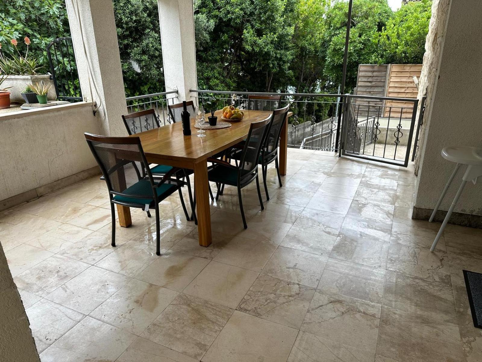 Apartment mit Meerblick