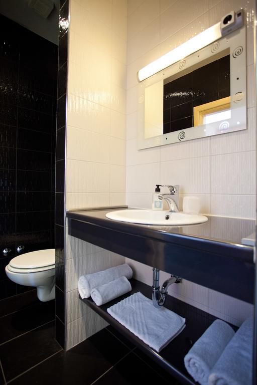 Deluxe Twin Room with Sea View