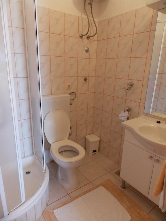 Apartamento de 1 Quarto com Varanda