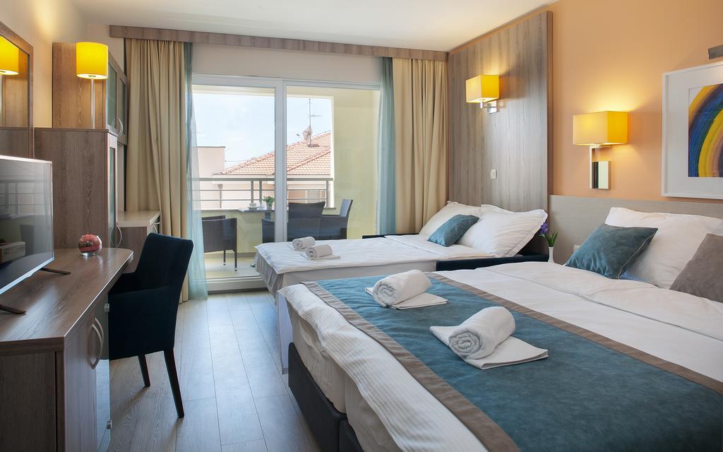 Comfort Double Room with Balcony,256902029:JPEG