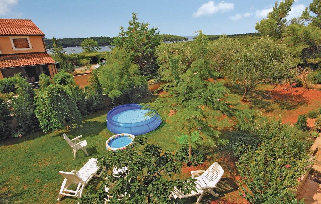 Appartamento con 2 Camere da Letto e Vista Mare