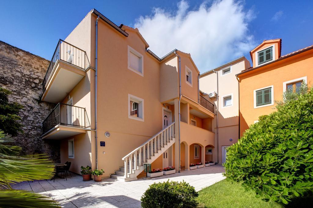 Apartment mit 1 Schlafzimmer - Nebengebäude