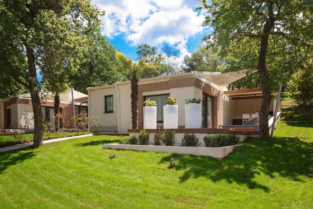 Classic Villa – Plus,404969439:JPEG