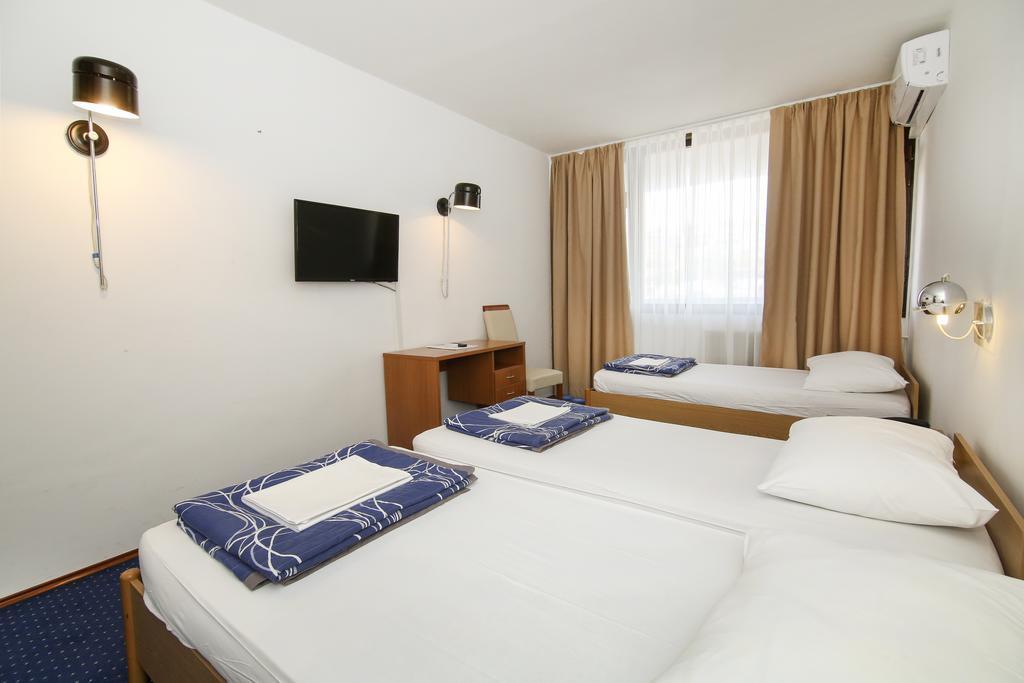 Habitación Doble Estándar con balcón y vistas al mar - 1 o 2 camas