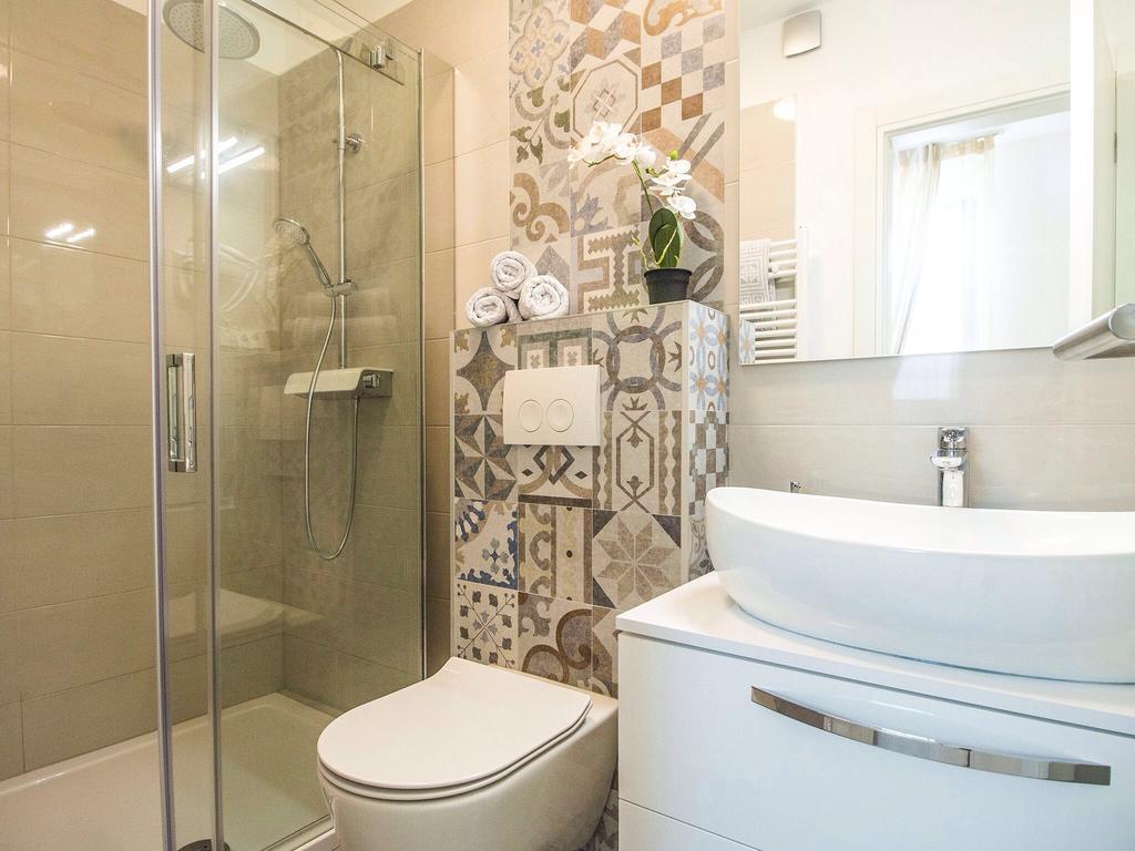 Standard Doppelzimmer mit Poolblick