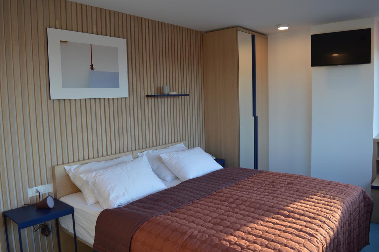 Deluxe Doppel-/Zweibettzimmer
